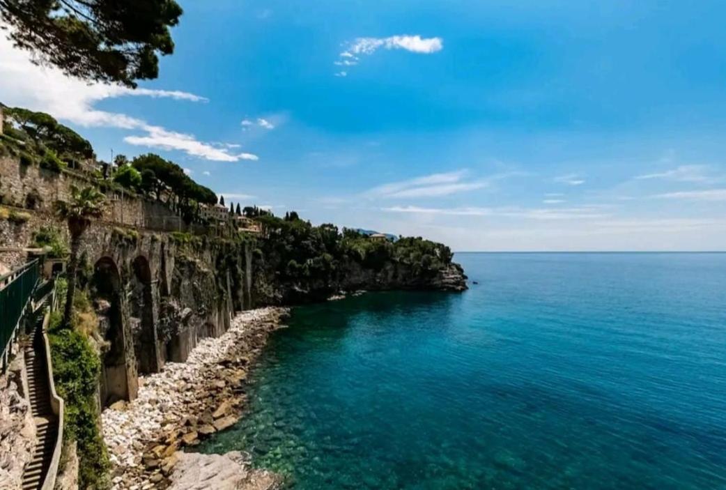 Pieve Ligure A Picco Sul Mare Con Piscina Villa Regina Exteriér fotografie