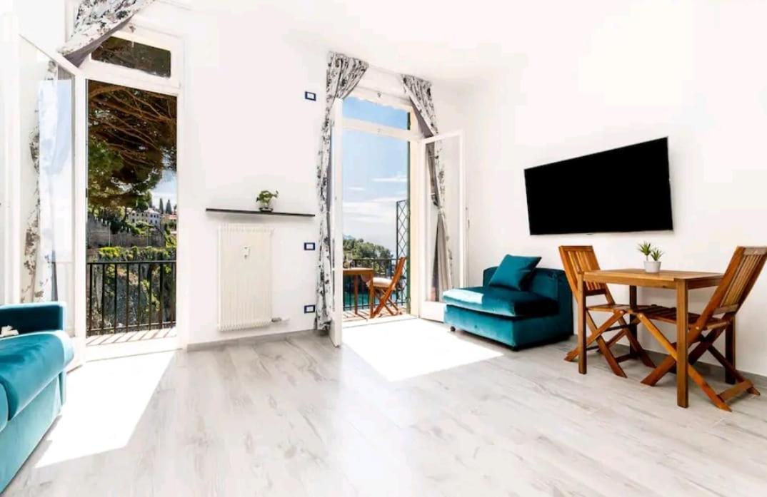 Pieve Ligure A Picco Sul Mare Con Piscina Villa Regina Exteriér fotografie